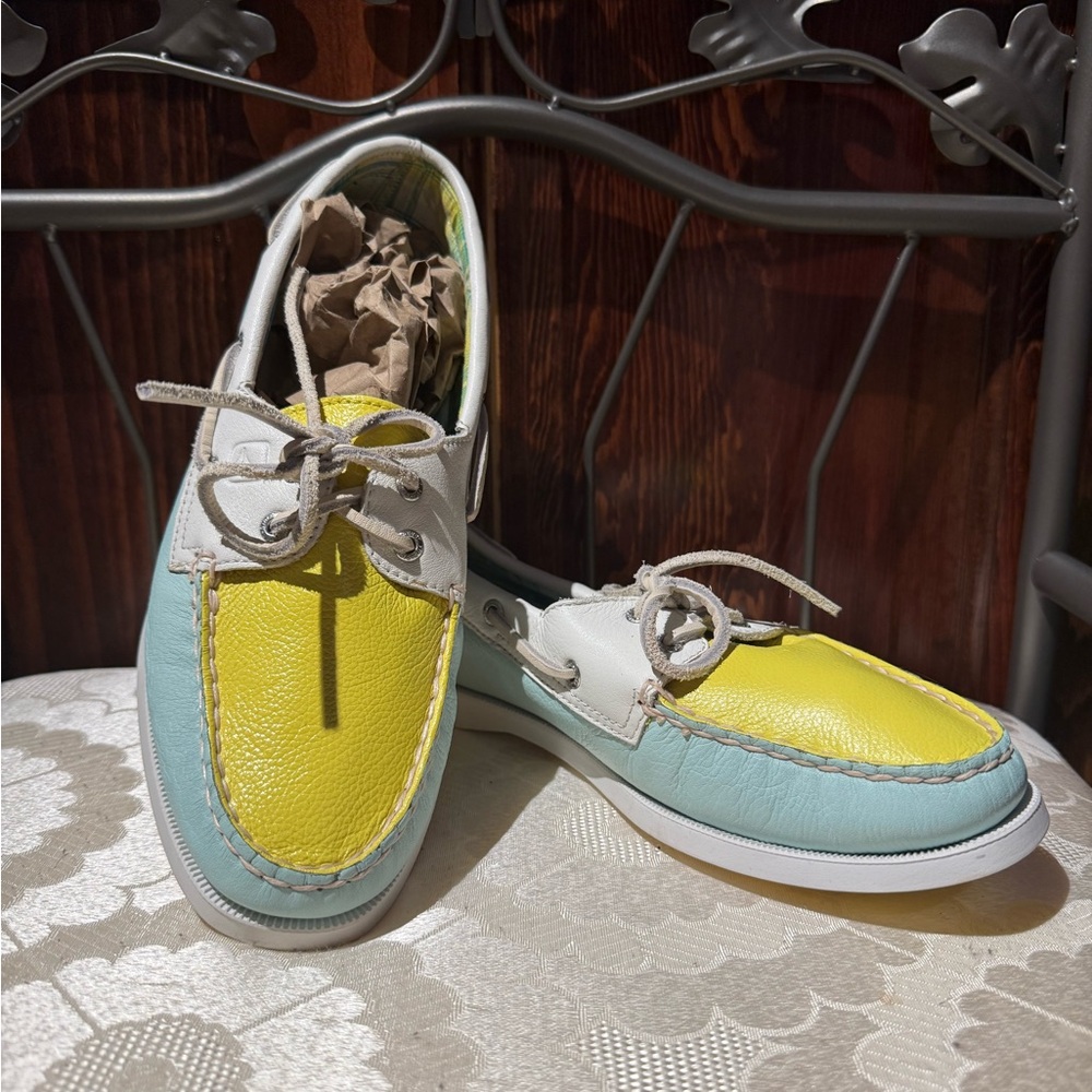 Sperry Women's Light Blue and Yellow flats